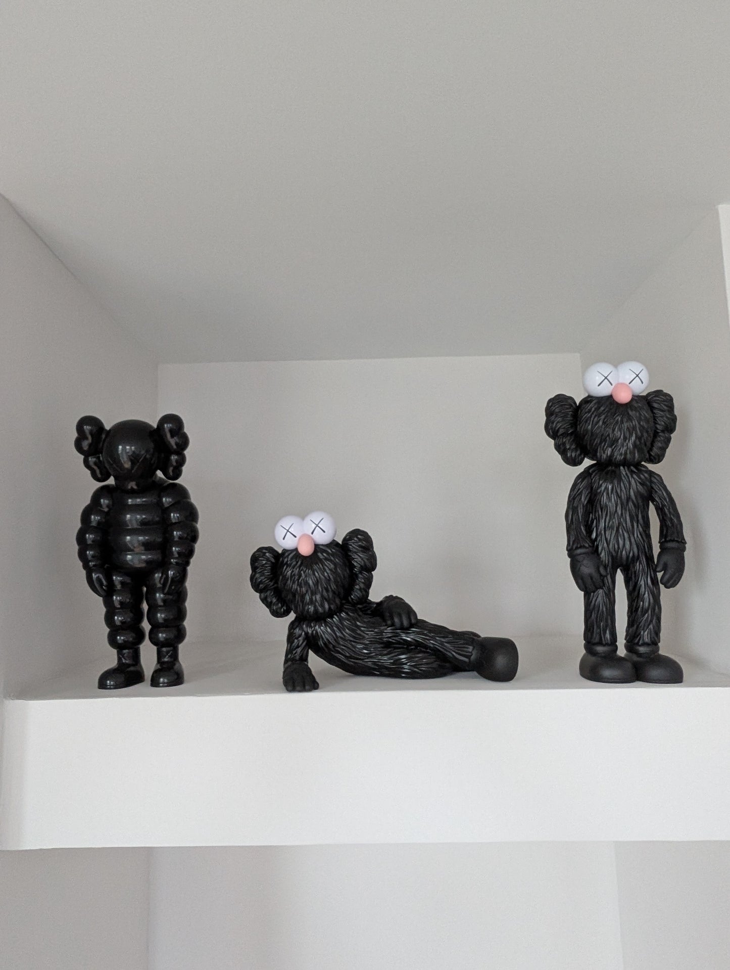 Set of Kaws